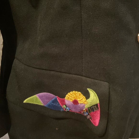 “ECAILLE” PARIS VINTAGE EMBROIDERED and BEJEWELLED BEADED BUTTON BLACK BLAZER. - Picture 7 of 16